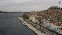 Nábřeží a město