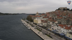 Nábřeží a město