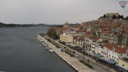 Nábřeží a město