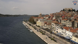 Nábřeží a město