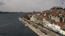 Nábřeží a město