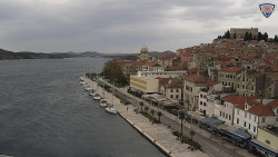 Nábřeží a město