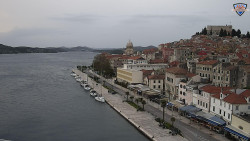 Nábřeží a město