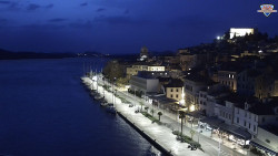 Nábřeží a město