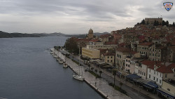 Nábřeží a město