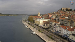 Nábřeží a město