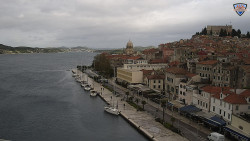 Nábřeží a město