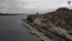 Nábřeží a město