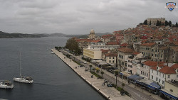 Nábřeží a město