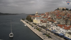 Nábřeží a město