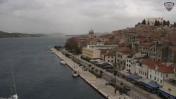 Nábřeží a město