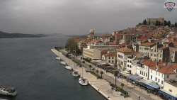 Nábřeží a město