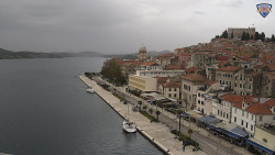 Nábřeží a město