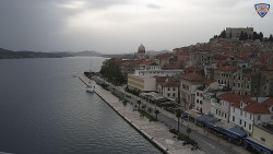 Nábřeží a město