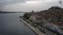 Nábřeží a město