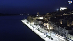 Nábřeží a město