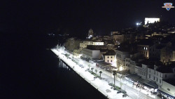 Nábřeží a město