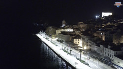 Nábřeží a město