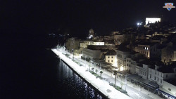 Nábřeží a město