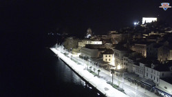 Nábřeží a město