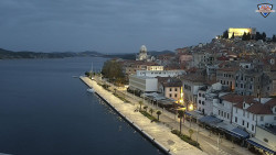 Nábřeží a město