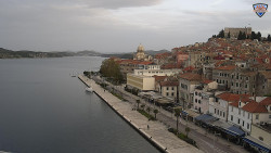 Nábřeží a město