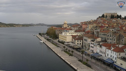 Nábřeží a město