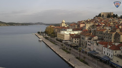 Nábřeží a město