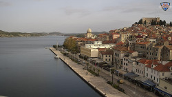 Nábřeží a město