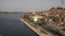 Nábřeží a město