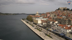 Nábřeží a město