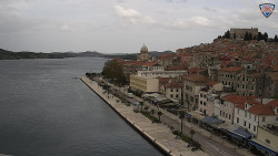 Nábřeží a město