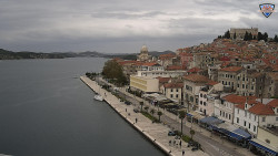 Nábřeží a město