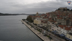 Nábřeží a město