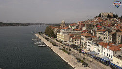 Nábřeží a město