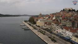 Nábřeží a město