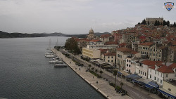 Nábřeží a město