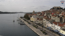 Nábřeží a město