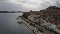 Nábřeží a město