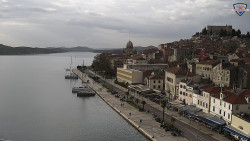 Nábřeží a město