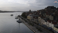 Nábřeží a město