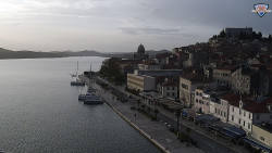 Nábřeží a město