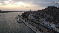 Nábřeží a město