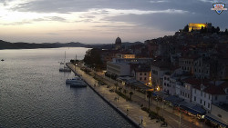 Nábřeží a město