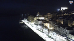 Nábřeží a město