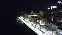 Nábřeží a město