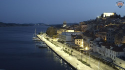 Nábřeží a město