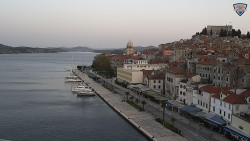 Nábřeží a město