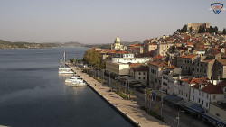 Nábřeží a město