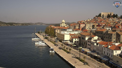 Nábřeží a město